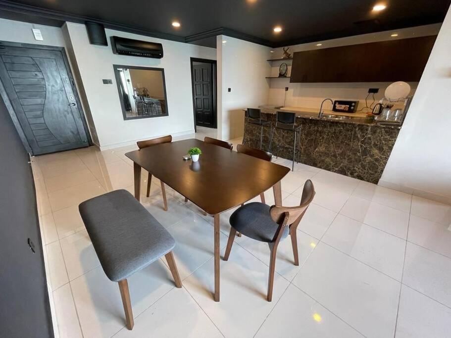 The Arena Tanjung Tuan Port Dicksonアパートメント エクステリア 写真
