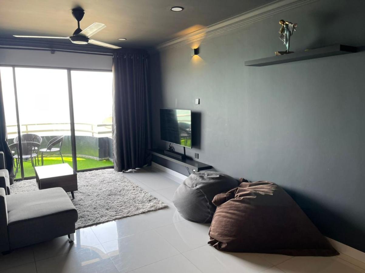 The Arena Tanjung Tuan Port Dicksonアパートメント エクステリア 写真